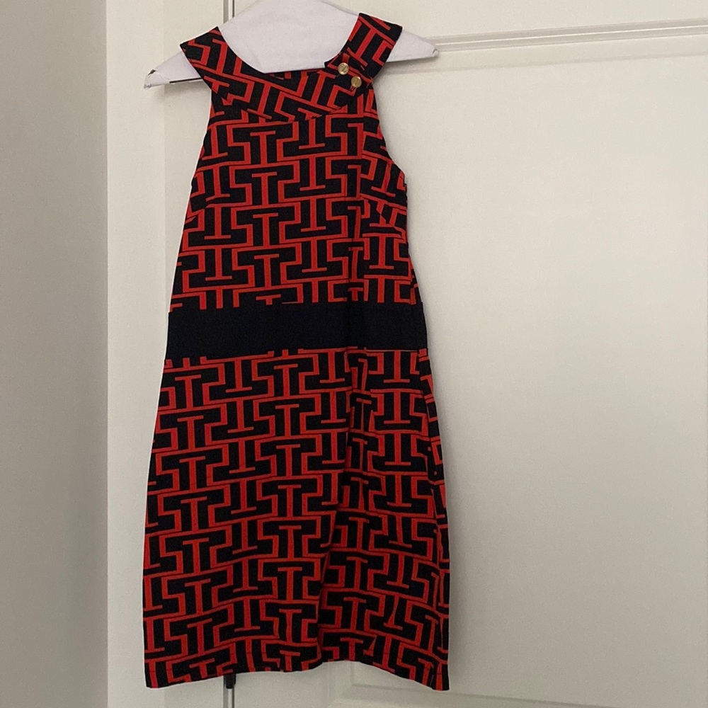 Size Medium / Red & Navy